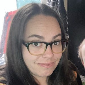 Meet your Posher, Casey